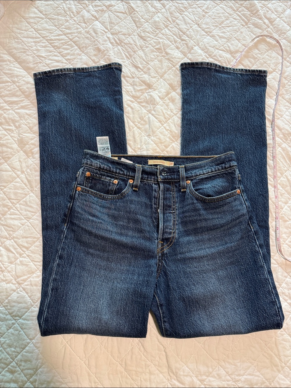 Women’s Levi’s wedgie bootcut. Size 28